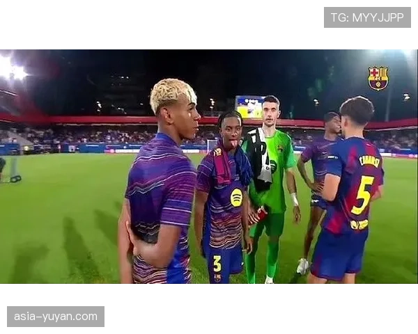 巴萨闪电战，开场7分钟由亚马尔与费尔明连入两球